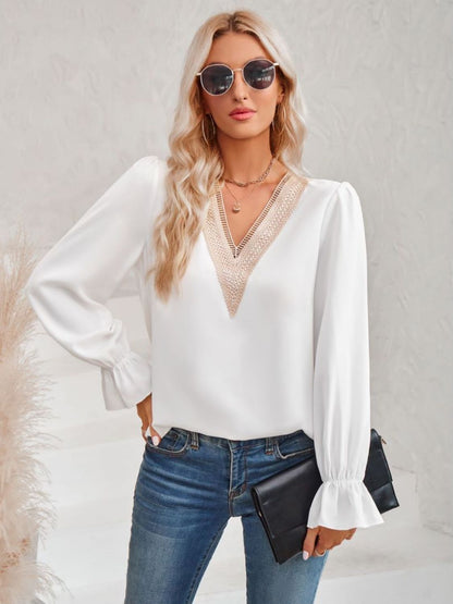 Contrast Trim Flounce Sleeve V-Neck Blouse